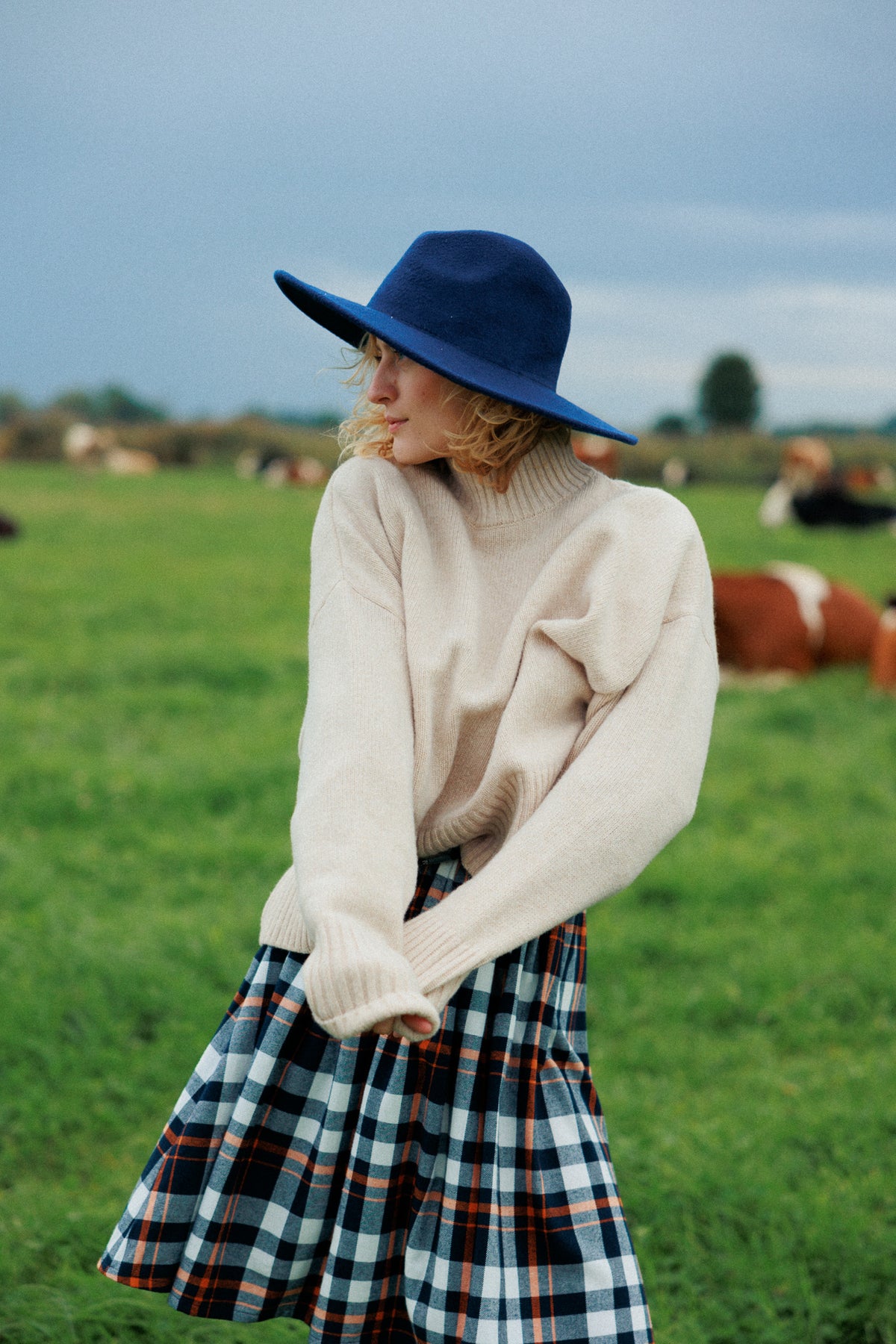 Sweter Dolan Cream