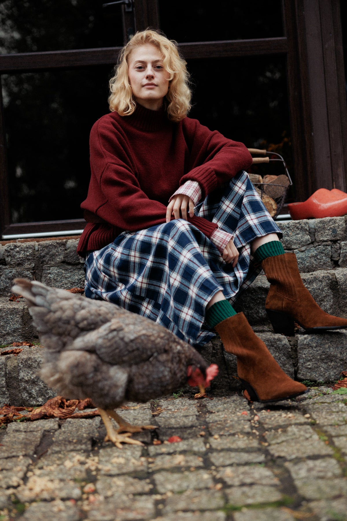 Sweter Dolan Wine